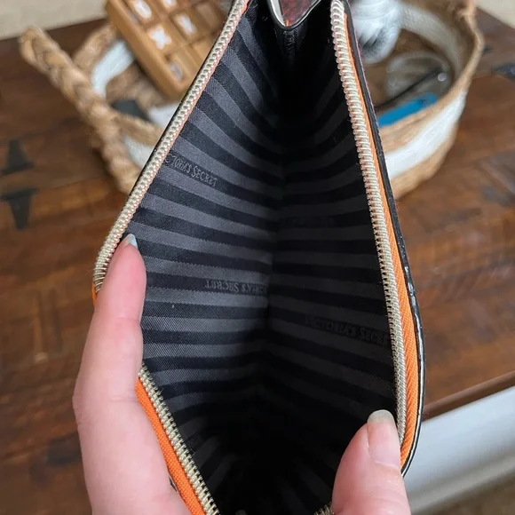 Victoria's Secret Pink Wristlet Clutch - Picture 4 of 4